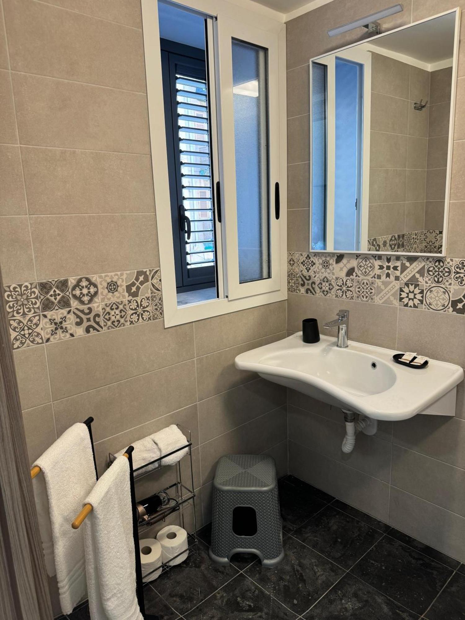 La Rondine Bed Hotel Ficarazzi Ngoại thất bức ảnh